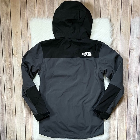 The North Face Men’s Apex Storm Peak TriClimate Insulated Ski Jacket - Picture 8 of 12